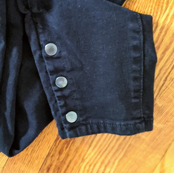 Ricki's straight leg crops - Picture 3 of 3